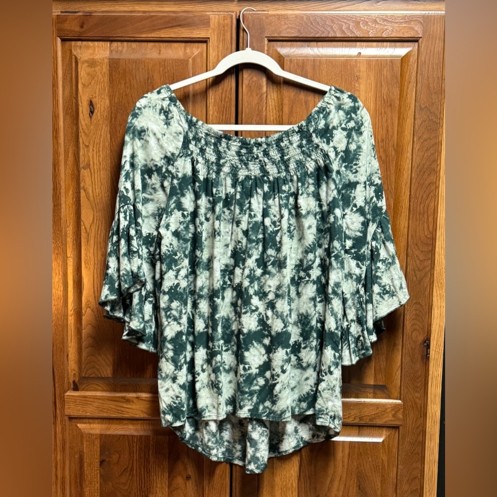 Cato’s Green Tie-Dye Women's Flutter Sleeve Top (Size: L)